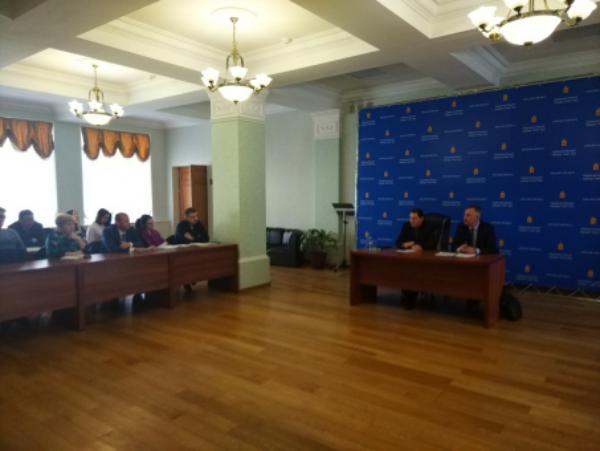 В Улан-Удэ состоится повторный конкурс по вывозу мусора в Октябрьском районе В Улан-Удэ состоится повторный конкурс по вывозу мусора в Октябрьском районе