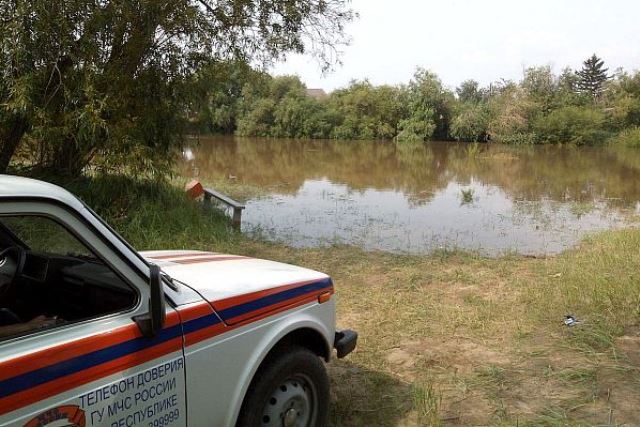 Единственный пляж в Улан-Удэ закрыли из-за подъема воды в Селенге Единственный пляж в Улан-Удэ закрыли из-за подъема воды в Селенге