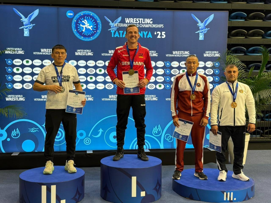 Спортсмен из Бурятии выиграл «бронзу» чемпионата мира по вольной борьбе среди мастеров Спортсмен из Бурятии выиграл «бронзу» чемпионата мира по вольной борьбе среди мастеров