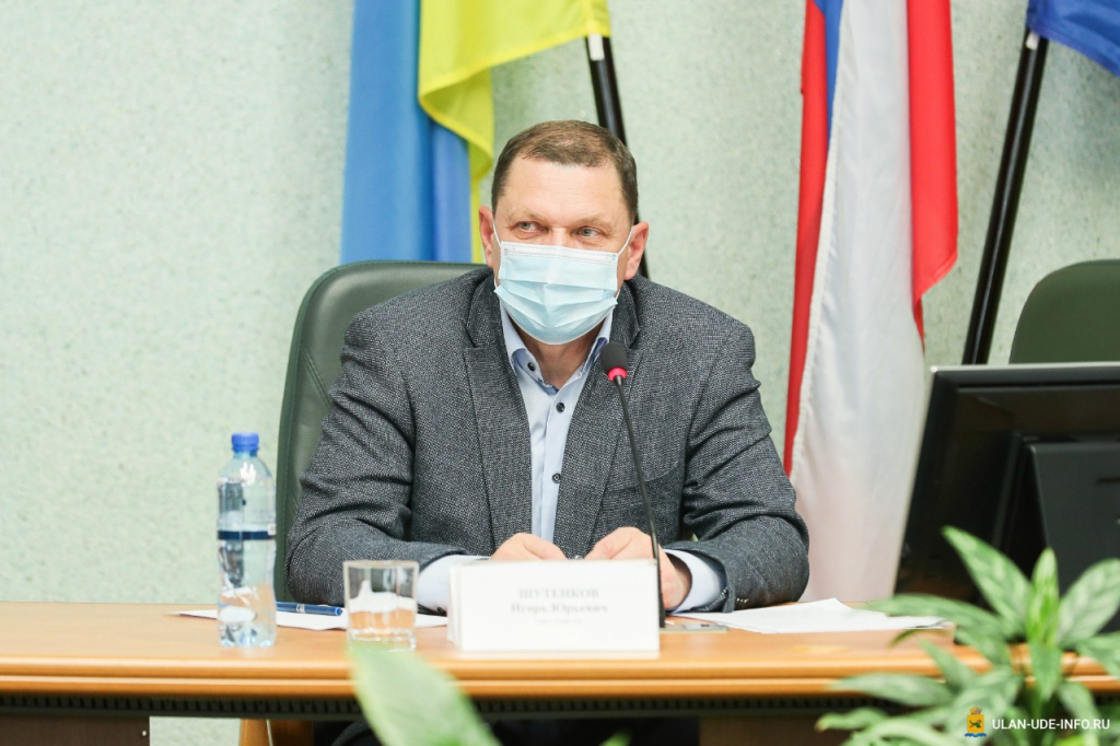 Мэр Улан-Удэ об итогах отопительного сезона: «Было гораздо меньше жалоб и обращений от горожан» Мэр Улан-Удэ об итогах отопительного сезона: «Было гораздо меньше жалоб и обращений от горожан»