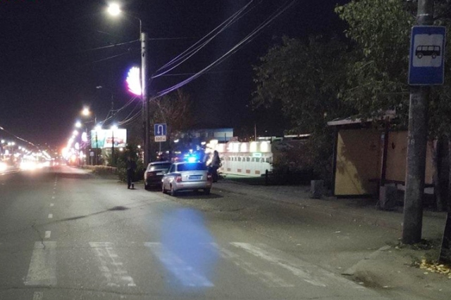 Лихач в Улан-Удэ сбил на “зебре” двух пешеходов Лихач в Улан-Удэ сбил на “зебре” двух пешеходов