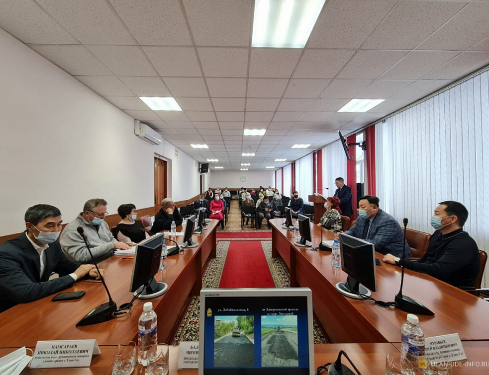 Депутаты горсовета Улан-Удэ провели встречу с администрацией Октябрьского района Депутаты горсовета Улан-Удэ провели встречу с администрацией Октябрьского района