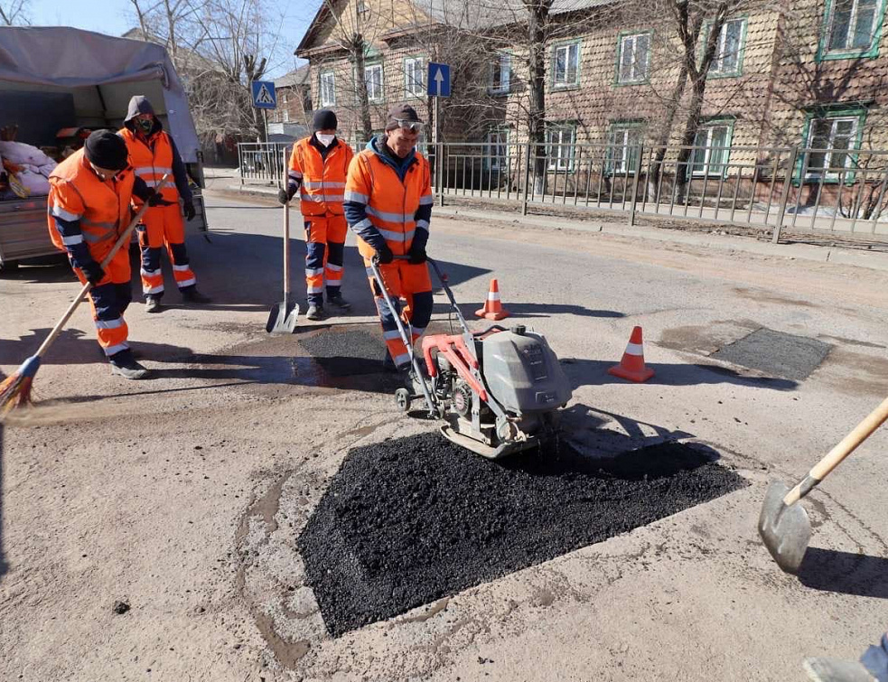 Депутаты Горсовета Улан-Удэ раскритиковали качество дорожной разметки Депутаты Горсовета Улан-Удэ раскритиковали качество дорожной разметки