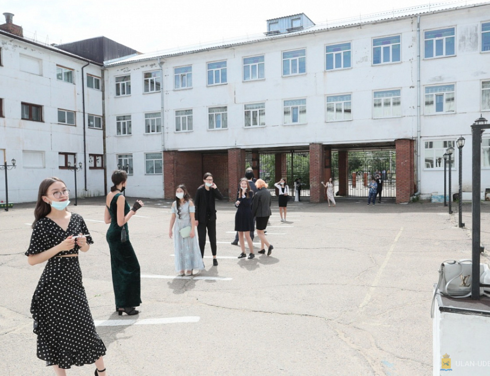Как выглядит выпускной в период ограничений Как выглядит выпускной в период ограничений