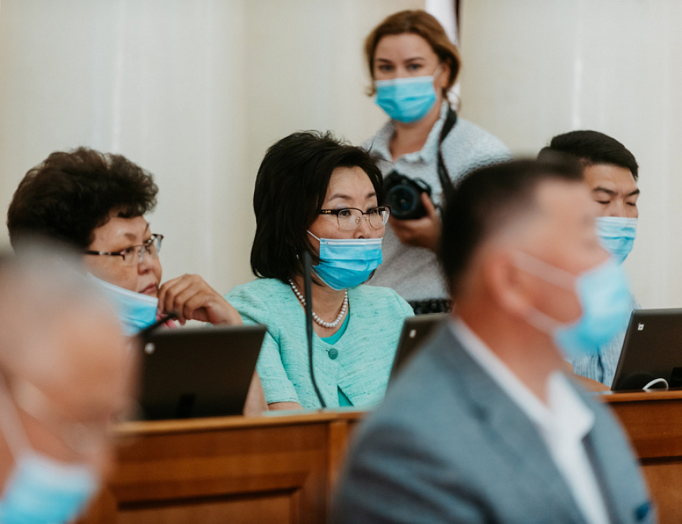 Правительство Бурятии представило региональному парламенту доклад о мерах противодействия распространению COVID-19 Правительство Бурятии представило региональному парламенту доклад о мерах противодействия распространению COVID-19