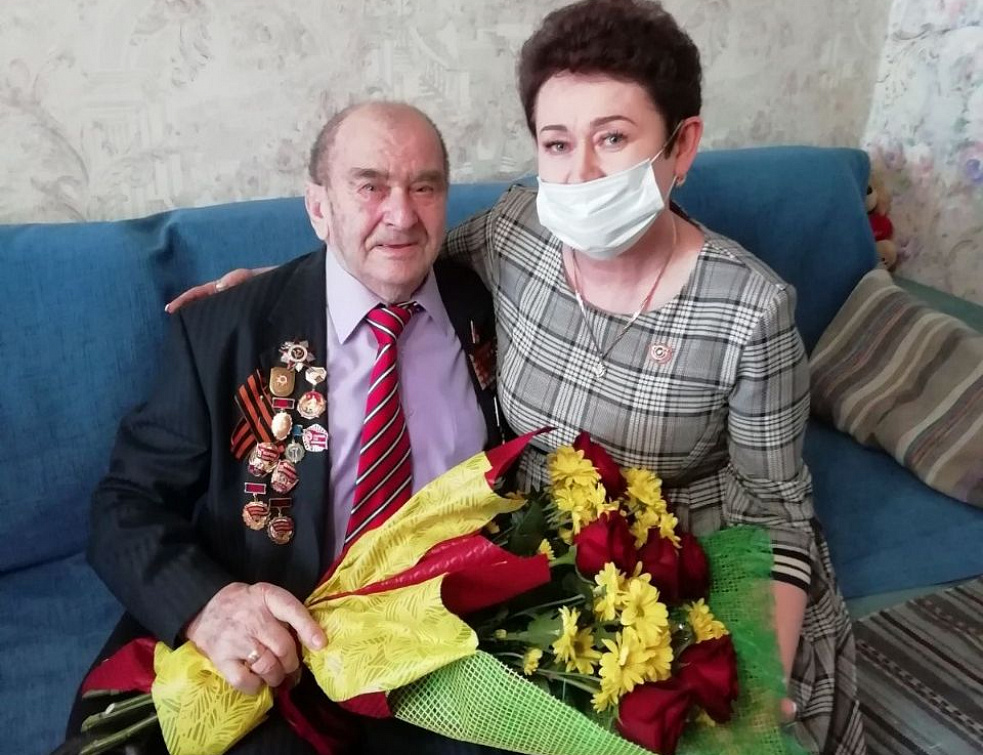 Ветерана Великой Отечественной войны из Улан-Удэ поздравили с 95-летием Ветерана Великой Отечественной войны из Улан-Удэ поздравили с 95-летием