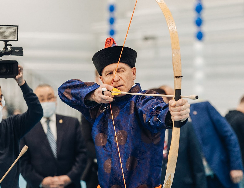 В Улан-Удэ открыли первый в России круглогодичный центр по стрельбе из лука В Улан-Удэ открыли первый в России круглогодичный центр по стрельбе из лука