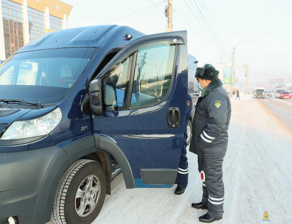 В Улан-Удэ продолжаются рейды мобильных групп В Улан-Удэ продолжаются рейды мобильных групп