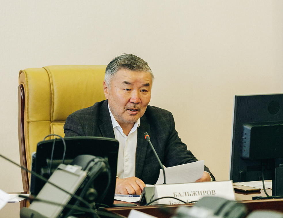 В Бурятии за ходом голосования по поправкам в Конституцию следили более 3 тысяч наблюдателей В Бурятии за ходом голосования по поправкам в Конституцию следили более 3 тысяч наблюдателей