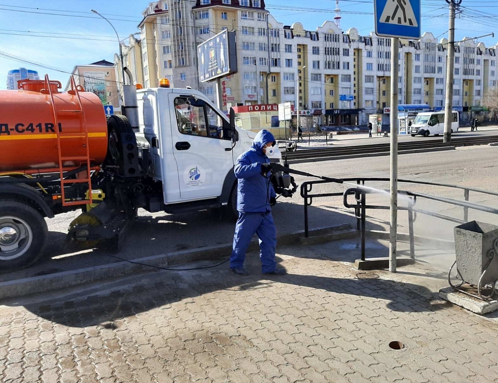В Улан-Удэ продолжается дезинфекция общественных мест В Улан-Удэ продолжается дезинфекция общественных мест