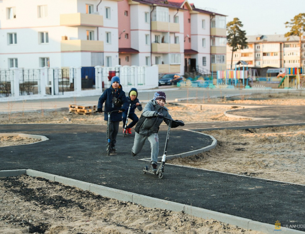 В Улан-Удэ отремонтируют сквер «Строителям БАМа» В Улан-Удэ отремонтируют сквер «Строителям БАМа»