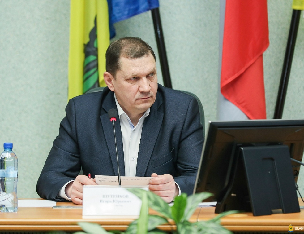 Мэр Улан-Удэ поручил проверить гарантийные дороги, на которых образуются лужи Мэр Улан-Удэ поручил проверить гарантийные дороги, на которых образуются лужи