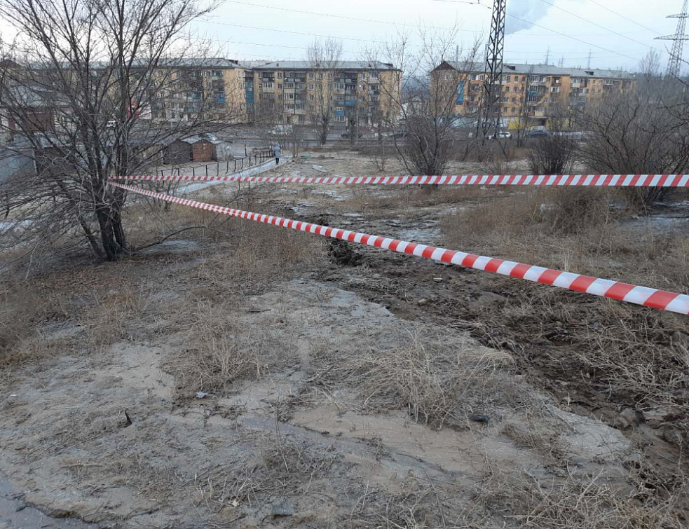 На улице Ключевской ликвидируют коммунальную аварию На улице Ключевской ликвидируют коммунальную аварию