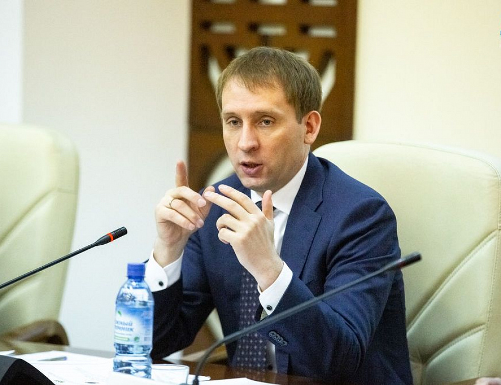 Глава Минвостокразвития: "Деньги выдаются не «вообще на развитие», а на острую потребность" Глава Минвостокразвития: "Деньги выдаются не «вообще на развитие», а на острую потребность"